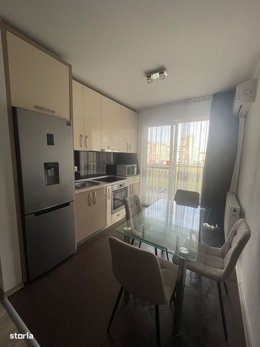 Pers fizica vand ap 3 camere  Nufarul