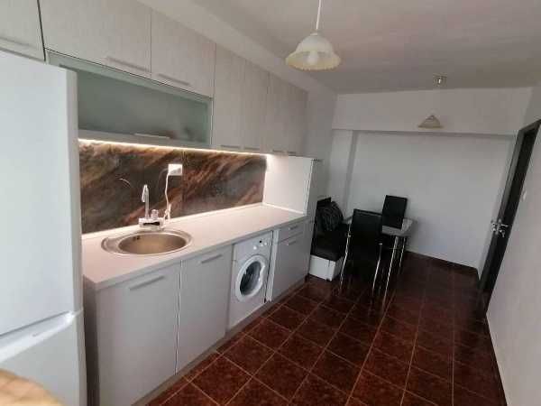 Дава се под наем Двустаен апартамент в Бургас, Център - 70 кв.м за 191.25 € - Снимка #2