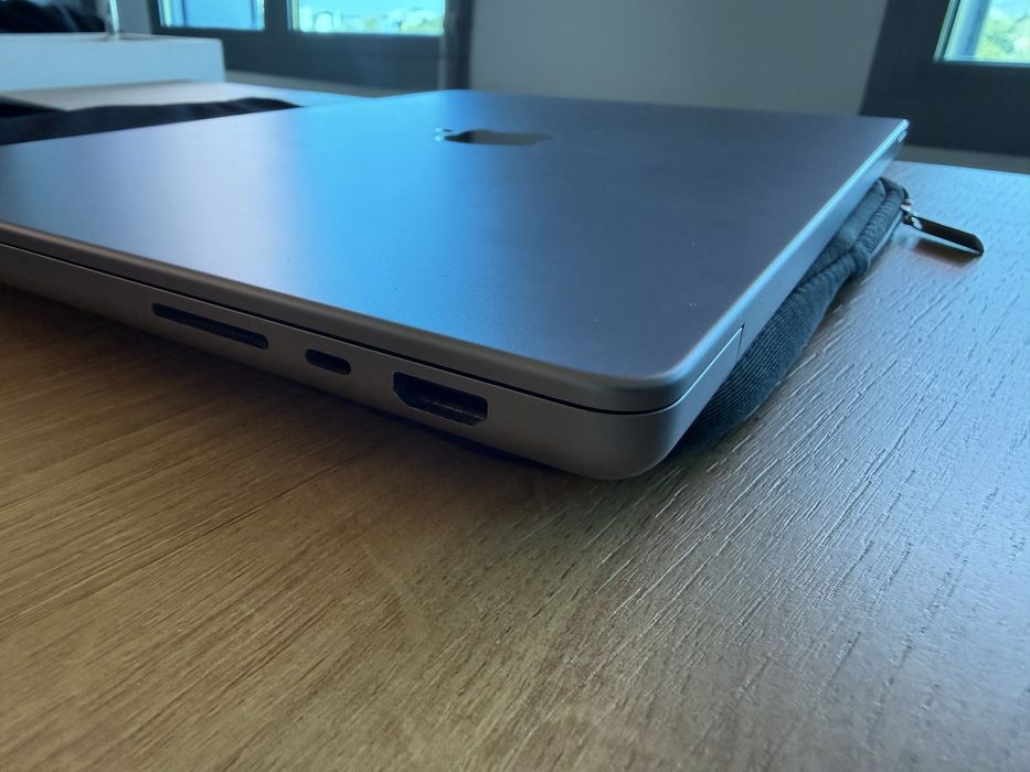 Като НОВ Macbook Pro 14 16GB M1 Pro 512GB