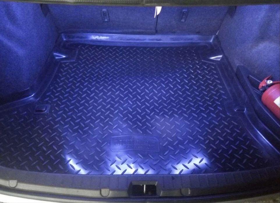 Задний полик тойоты Короллы 150