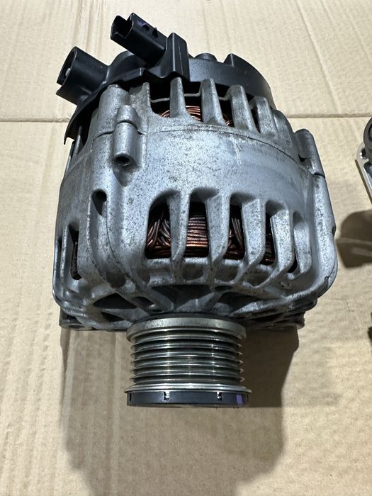 Compresor ac / Alternator Peugeot 208 2008, Citroen 1.2 Benzina THP