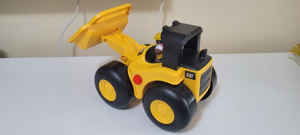 Masinuta copii excavator catterpillar cu sunete, lumini, vorbeste