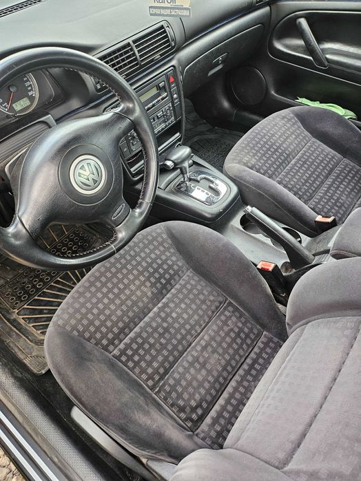 Продавам пасат 5.5 TDI 1.9 2001г,автоматик