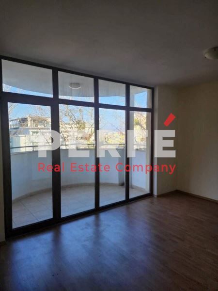 Продава се Едностаен апартамент в к.к. Слънчев бряг - 44 кв.м за 1219 €/кв.м - Снимка #4