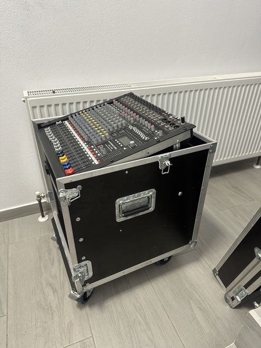 Rack/Case 10u + suport MIXER(dynacord xa 2,fbt,rcf,nexo,electro voice)