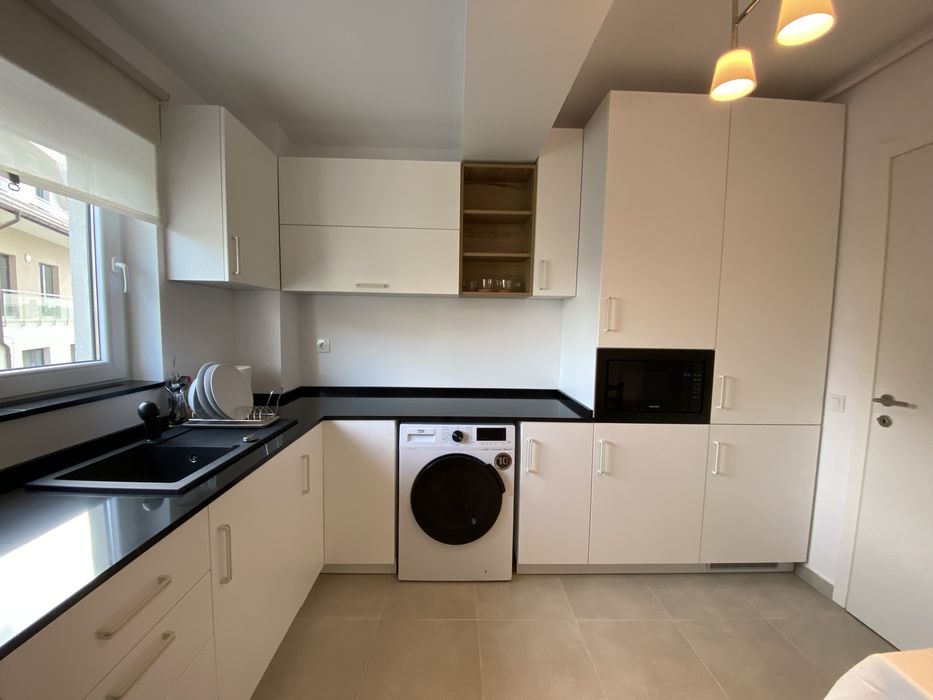 Inchiriez apartament 3 camere cu loc de parcare in Otopeni