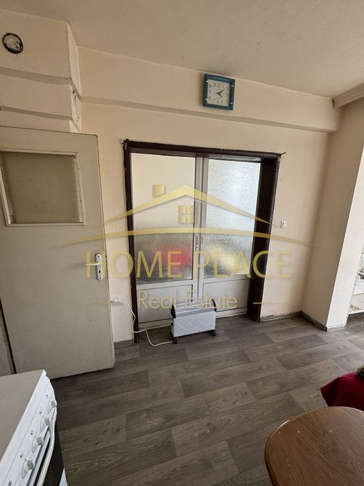 Дава се под наем Четиристаен апартамент в Варна, Лятно кино Тракия - 90 кв.м за 306 € - Снимка #3