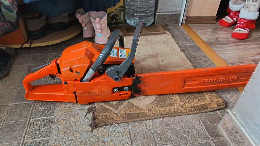 Продавам моторен трион - Husqvarna 55.