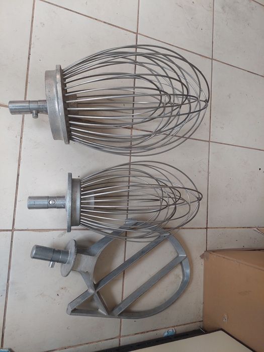 Aparat amestec apa VP si usa inox uși inox bol și accesorii mixter