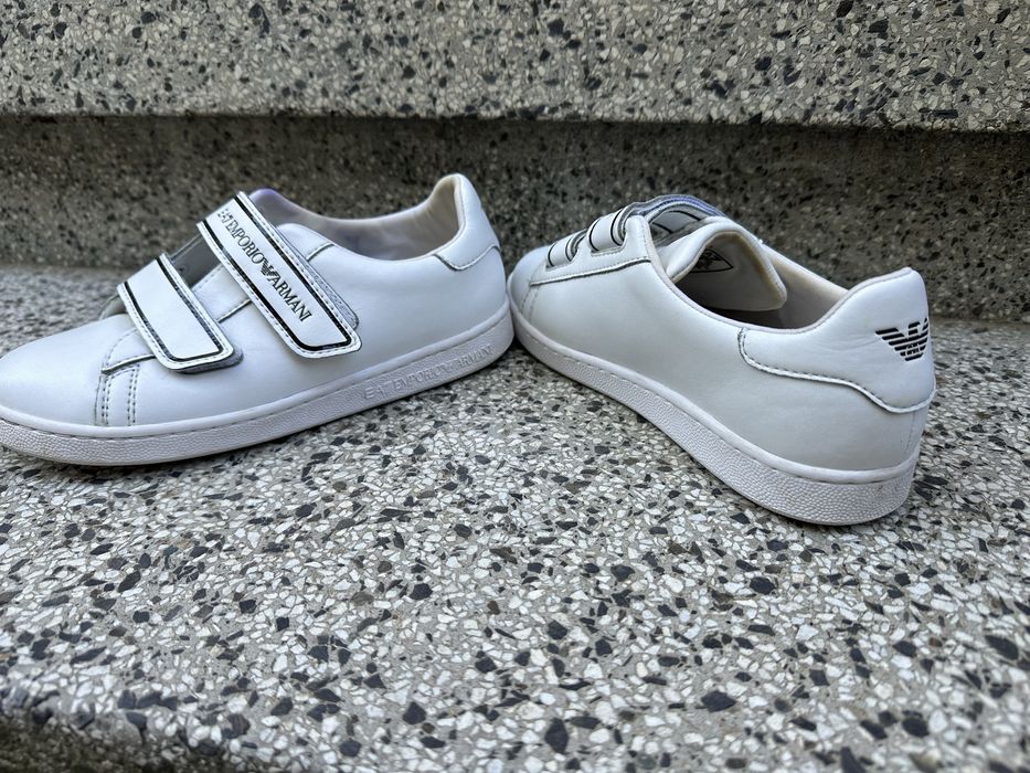 Оригинални обувки Emporio Armani!
