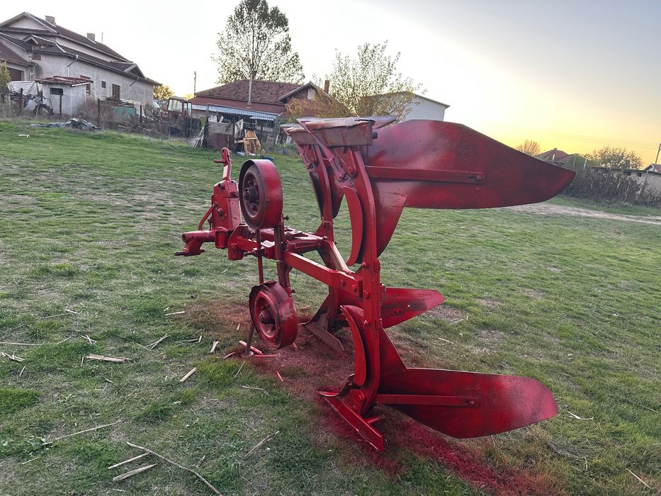 Сеялка , дискова брана ,плуг и сеносъбирач !