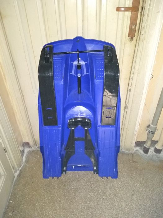 Vînd săniuțe copii