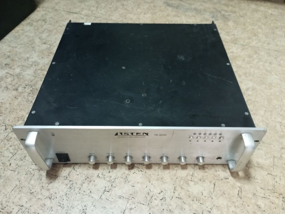 Срочно продам усилитель Asten в хорошем состоянии
