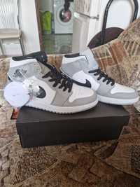 Retro1 Mid Smoke Grey