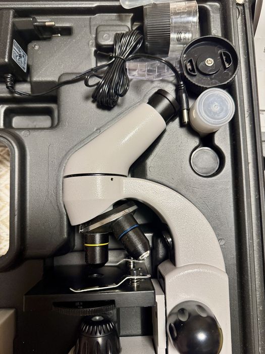 Микроскоп Levenhuk Rainbow 50L PLUS