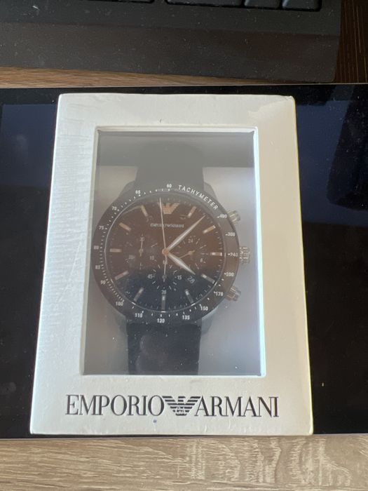 Часовник Armani