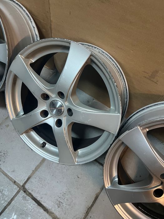 Джанти 17 5х114.3 Дезент Djanti 17 5x114.3 Dezent Originalni