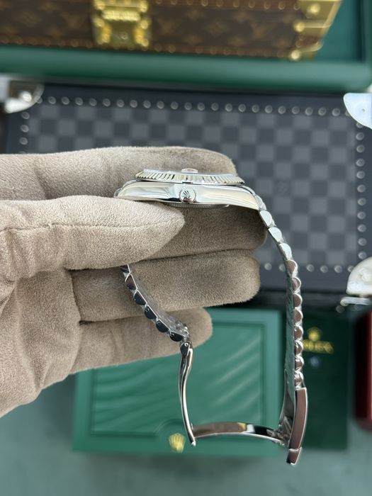 Rolex Date-Just 41mm Pearl Dial