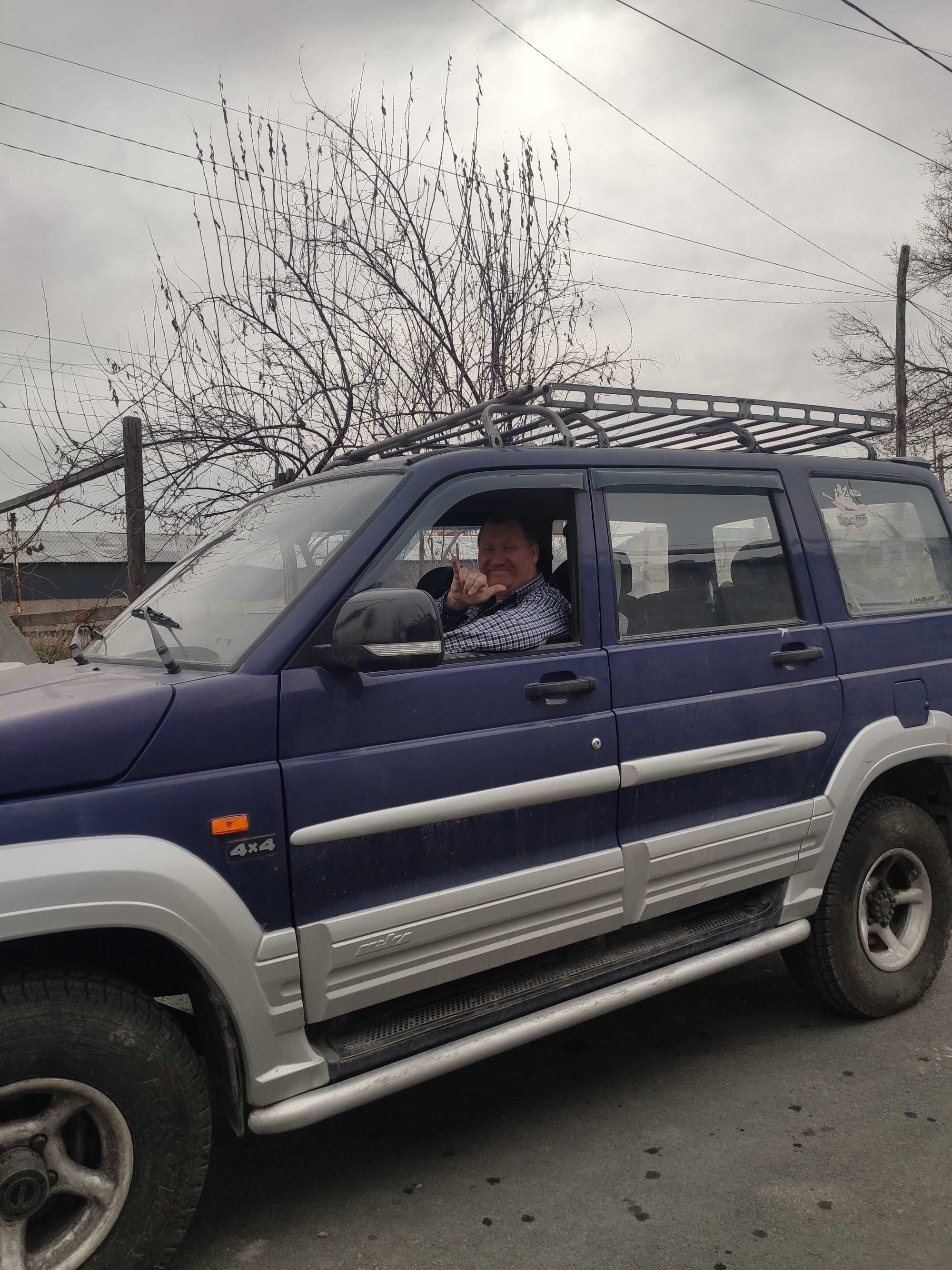 Продам автомобиль УАЗ СИМБИР