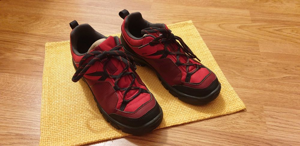 Incăltăminte joasă drumeție Quechua masura 35