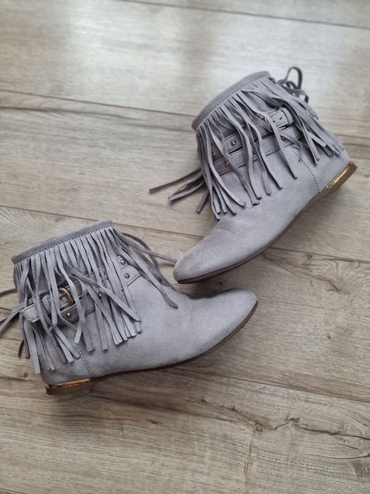 Botine ușoare cu franjuri, mărimea 38