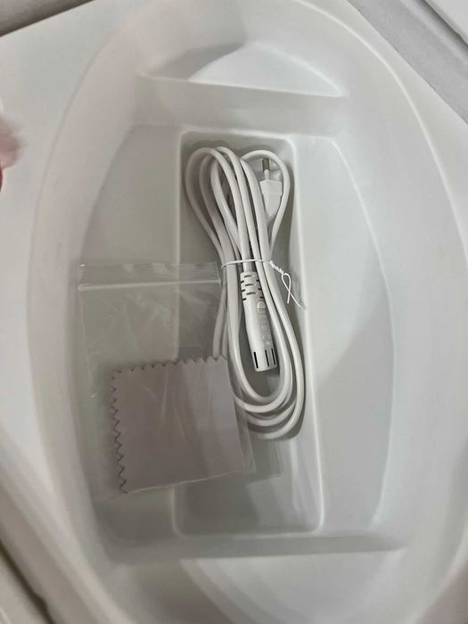 Epilator cu lumina intens pulsata Remington i-Light Prestige fata/corp