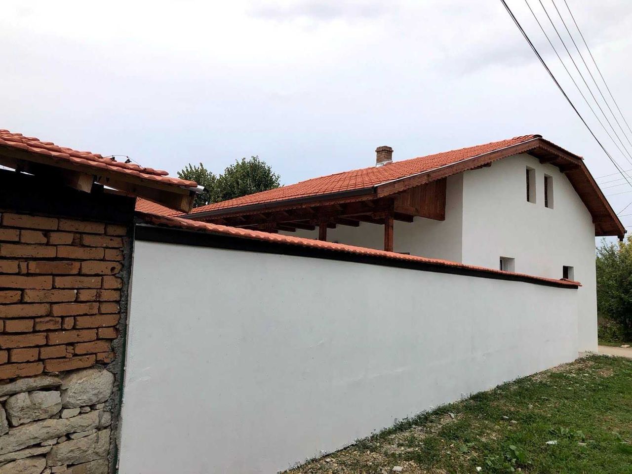 Продава се Къща в с. Брестница, Област Ловеч - 168 кв.м за 429 €/кв.м - Снимка #1