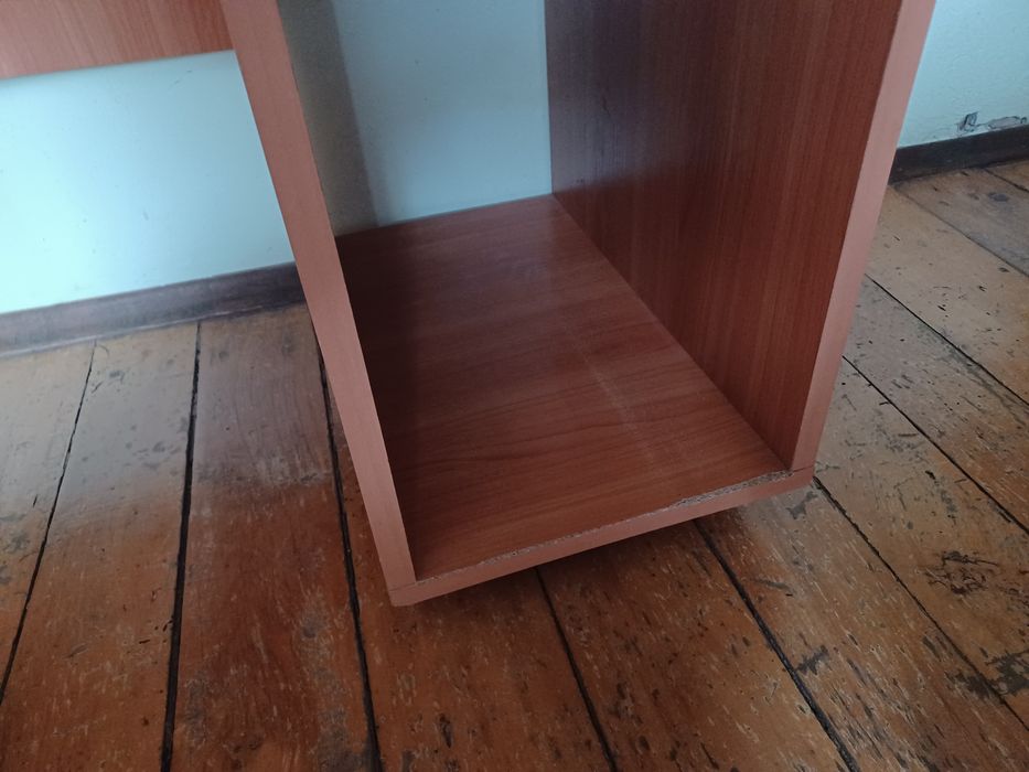 Бюро в добро състояние