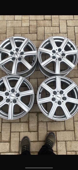 Vând jante R16 Renault 114 distanta intre prezoane