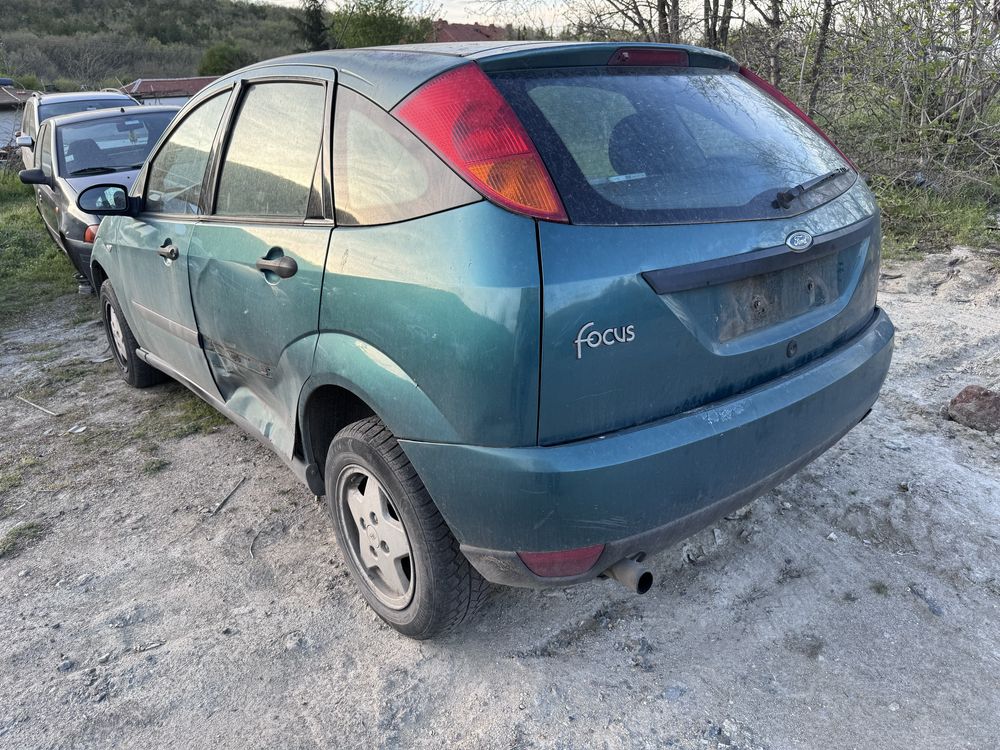 Ford Focus 1.6i 100кс 2000г На Части