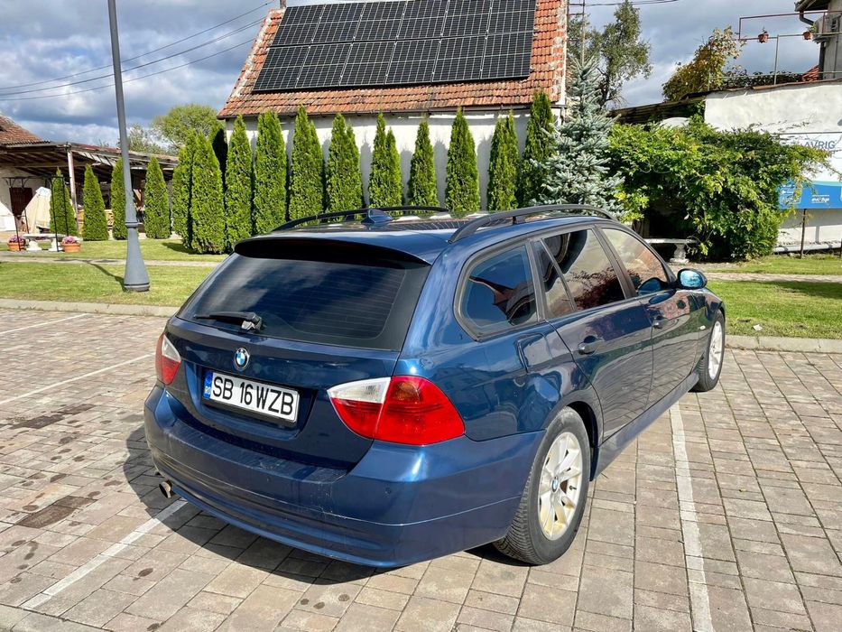 BMW E91 320d automat