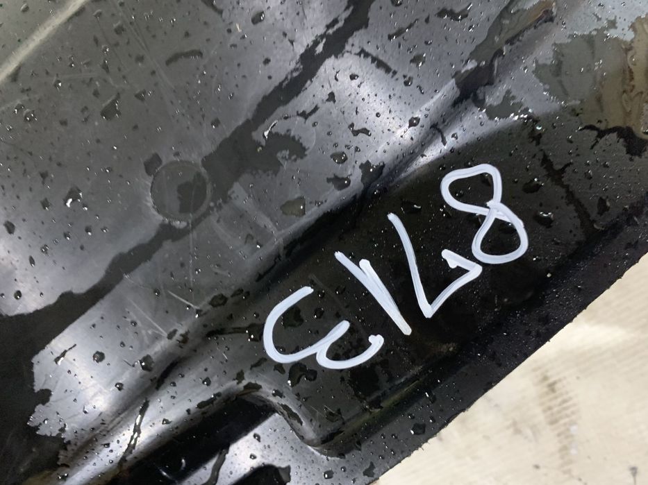 Aparatoare noroi dreapta fata spre spate, Hyundai IX20, 2011, 2012, 2013, 2014, 2015, 2016, 2017, 2018, 2019, cod origine OE 86814-1K000.