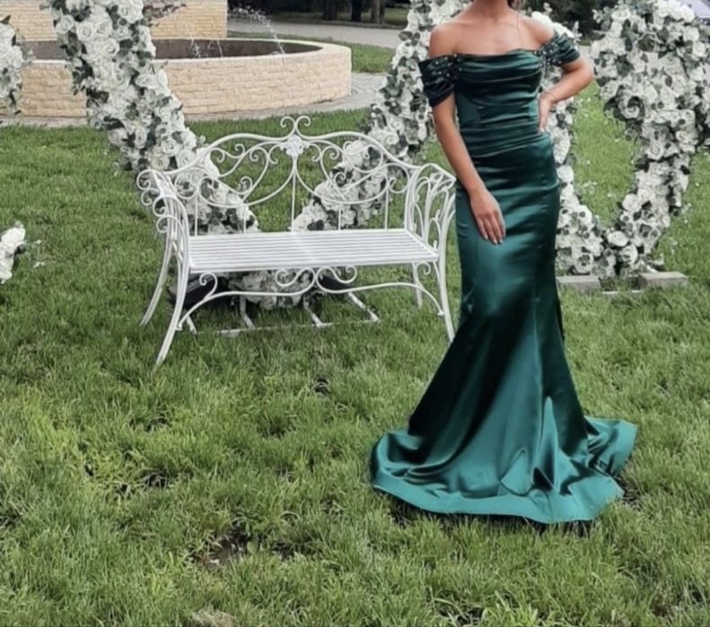 Rochie de ocazie verde smarald