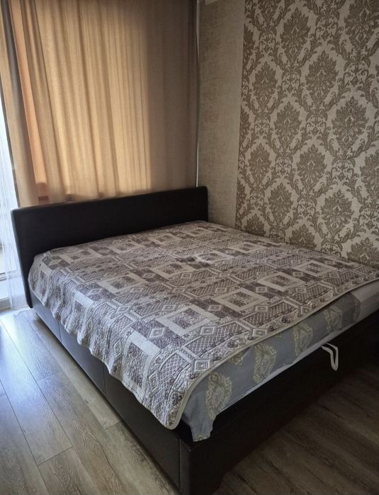 Кровать 2х-спальную продаю