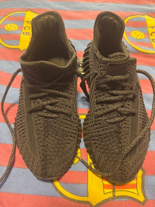 Adidas Yeezy  38