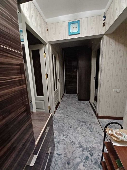 Mikrarayon hududida 3xonali kvartira sotiladi
