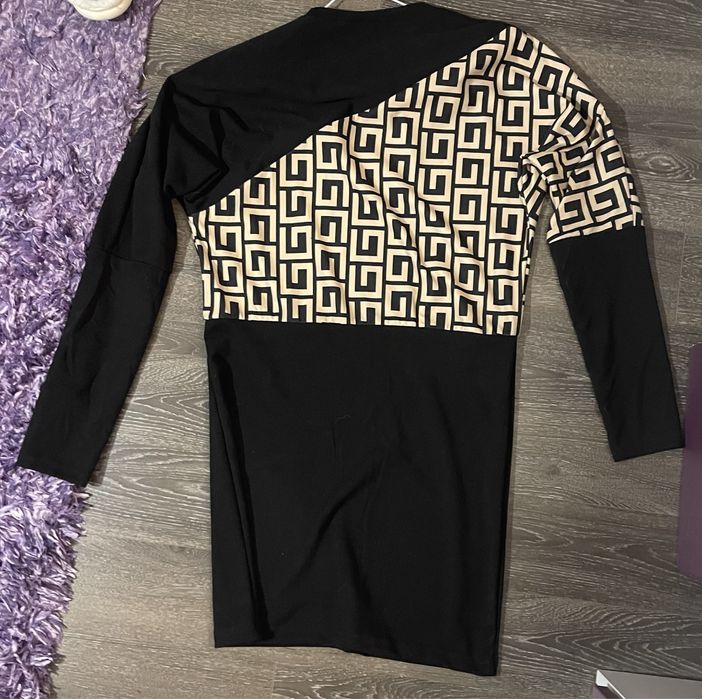 Дамска рокля