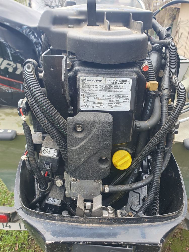 Motor barca Mercury 50hp 2016 + mansa si cabluri