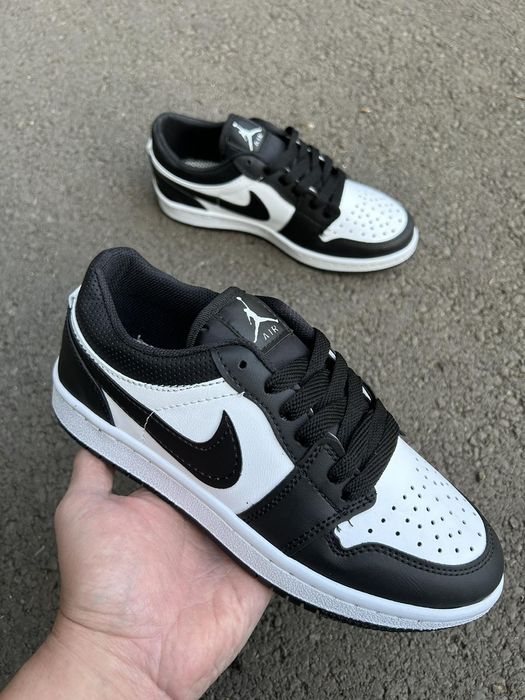 Дамски обувки Nike Air Jordan 1 low