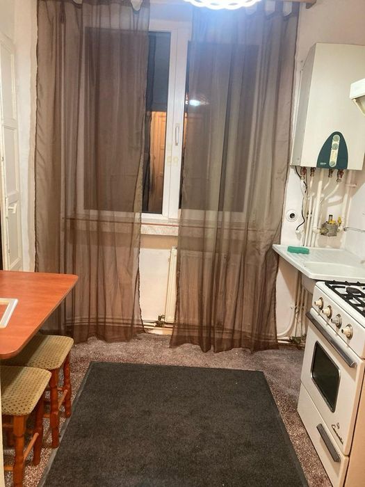 Închiriez apartament 2 camere Zona Centrala Deva