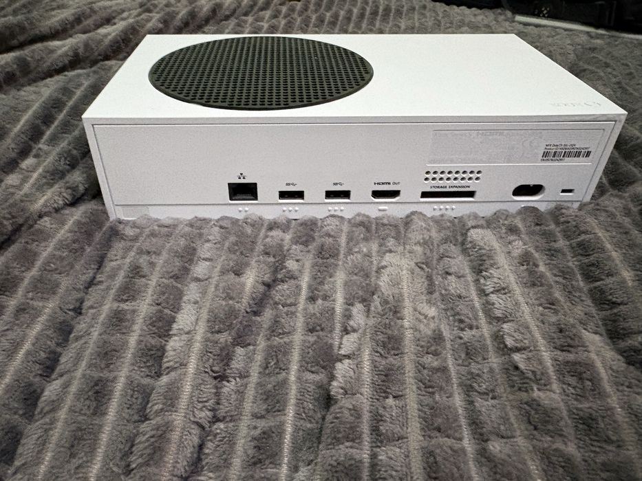 Xbox Series S 512 GB с 2 контролера  **1 ГОДИНА ГАРАНЦИЯ**