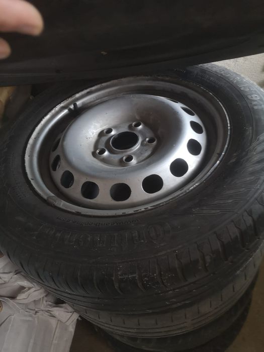 Anvelope cu jantă 195/65/15