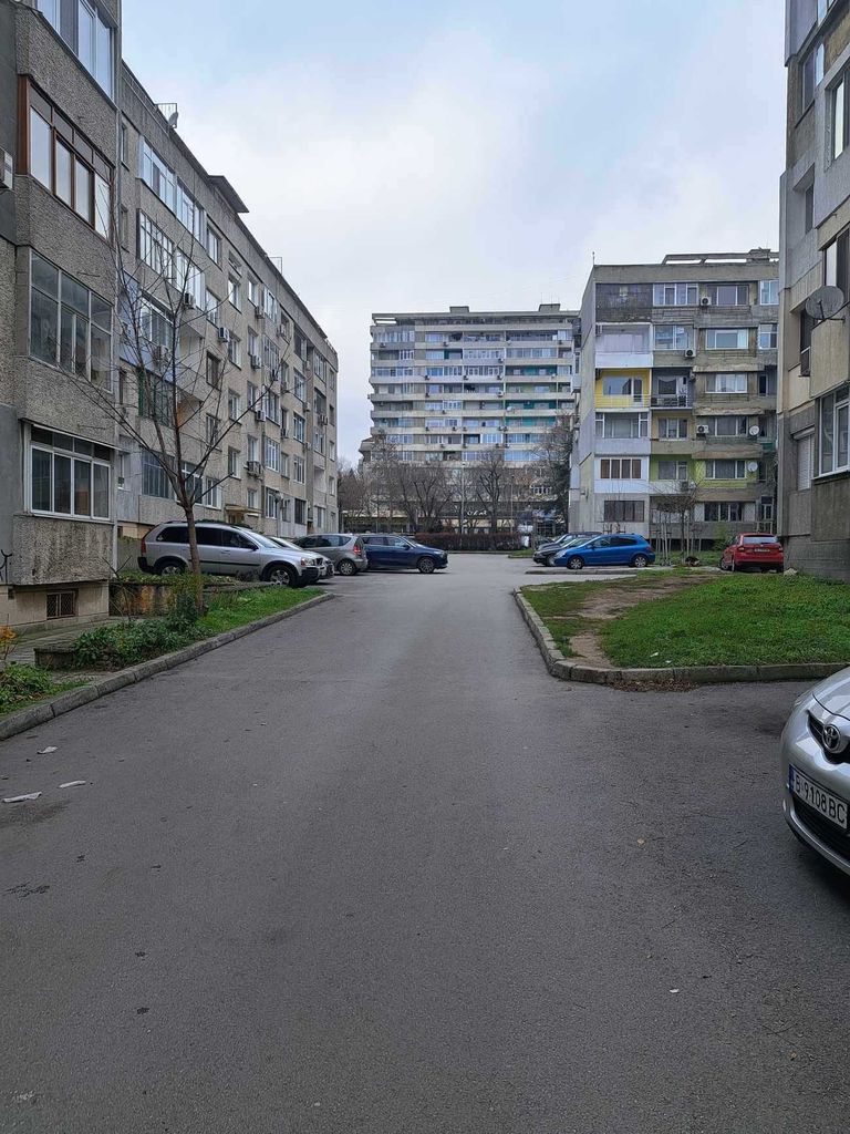 Дава се под наем Четиристаен апартамент в Варна, Окръжна болница - 100 кв.м за 510 € - Снимка #12