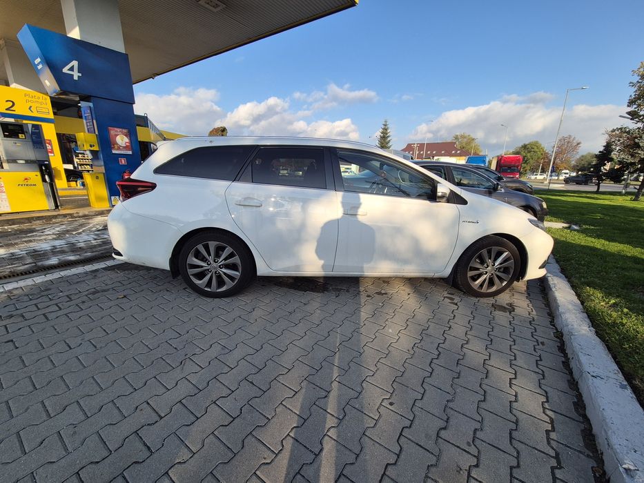 Toyota Auris hybrid unic proprietar