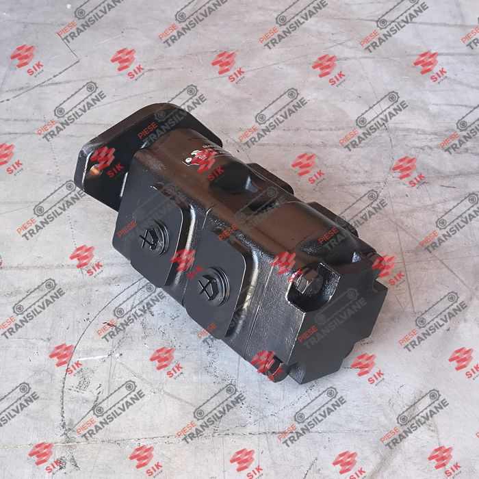 Pompa hidraulica 3CX 4CX Cod Material 332/G7135