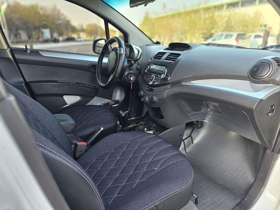 Chevrolet spark avtomat