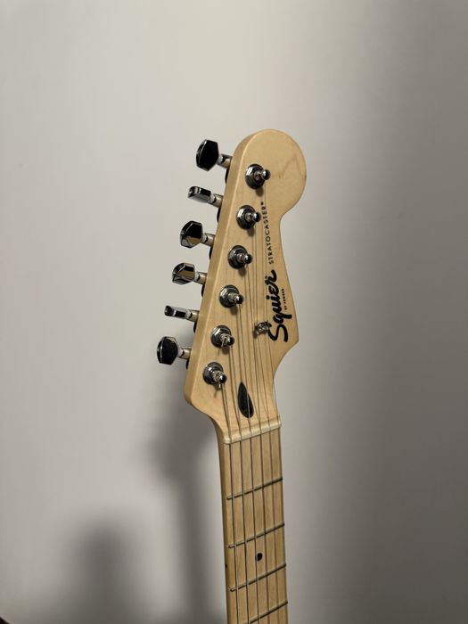 Fender Squier Sonic Stratocaster Pack, 2-color sunburst