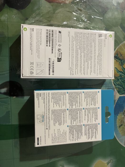 Iphone 16 чисто нов с гаранция и слушалки ttec