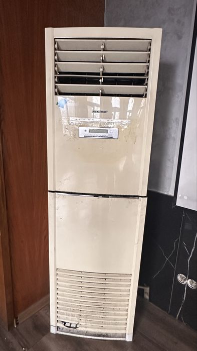Кондиционер напольный в отличном состояний.