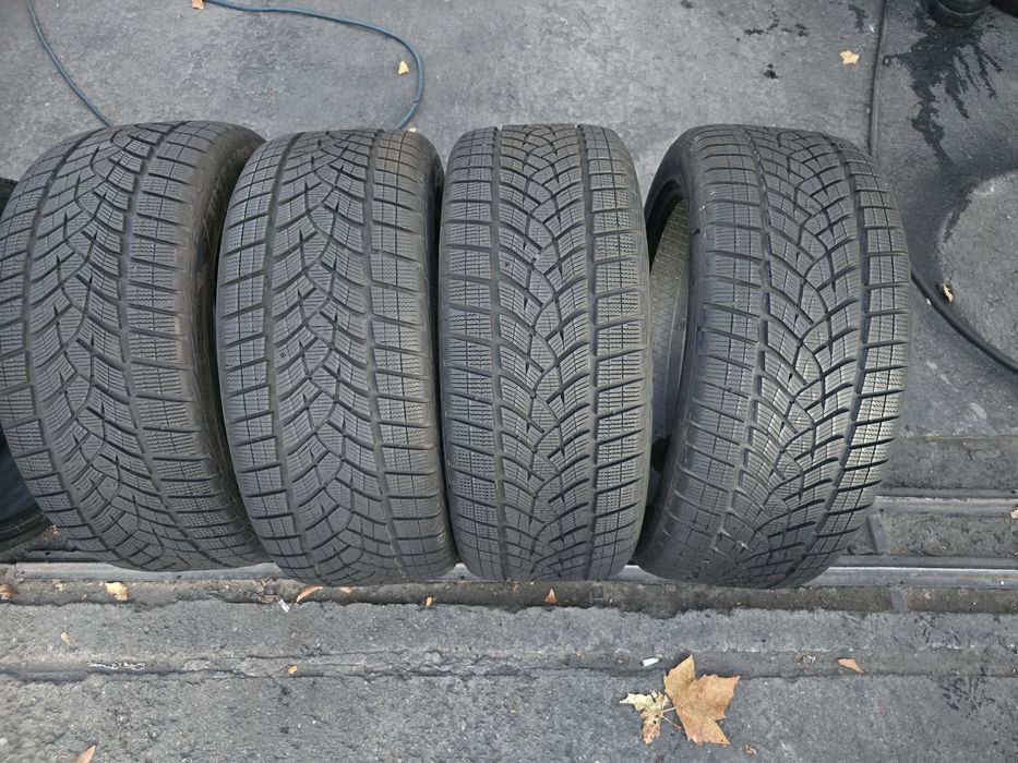 Anvelope iarna 275 45 21